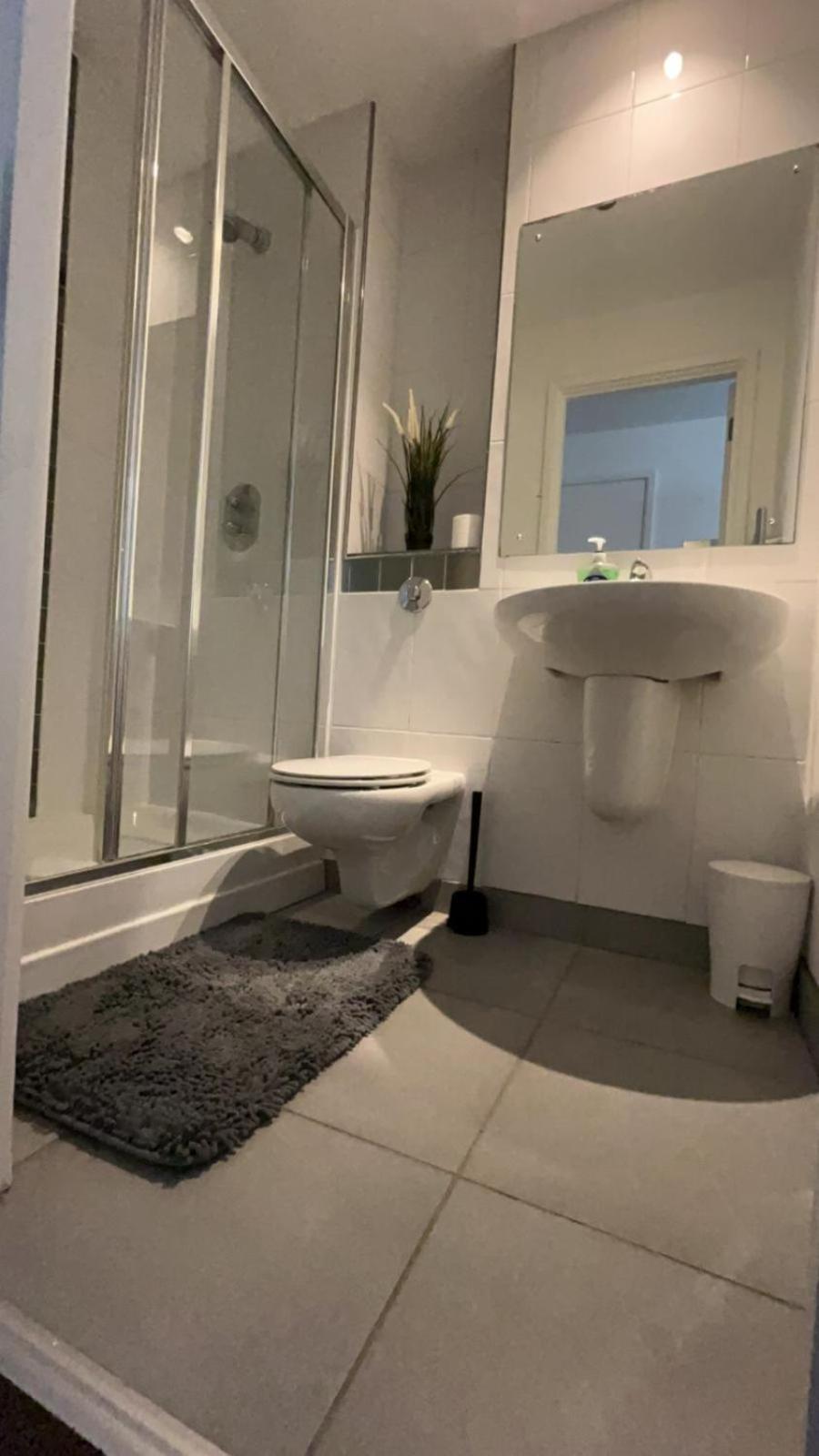 Central 2Bed 2Bath Манчестър Екстериор снимка
