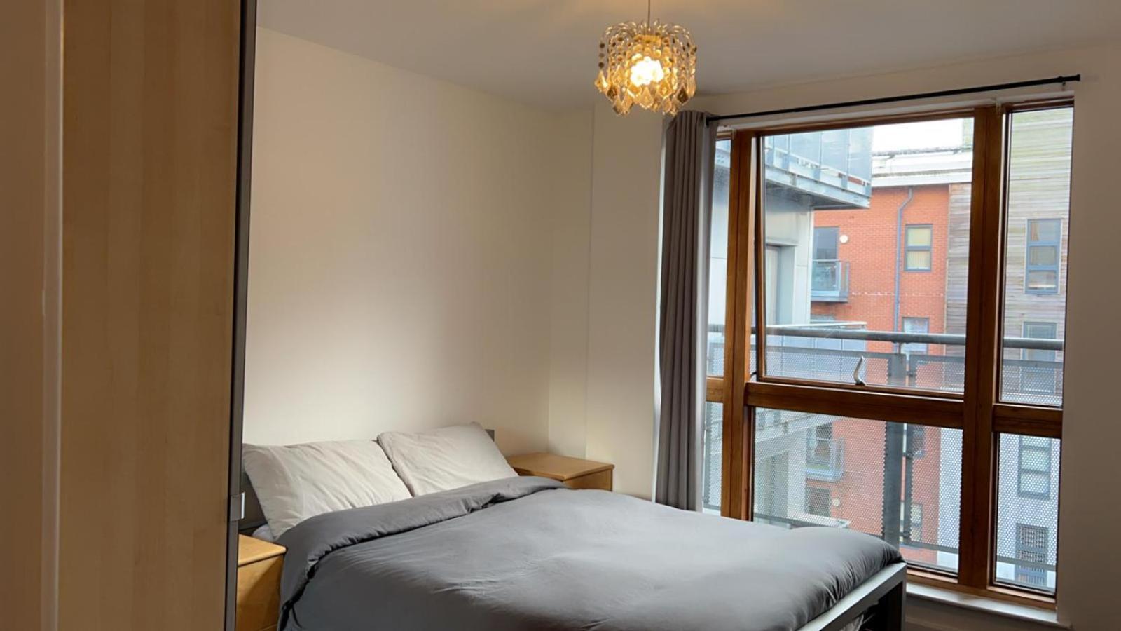 Central 2Bed 2Bath Манчестър Екстериор снимка